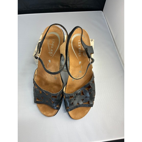 Dansko Women's Size 40 Black Leather Floral Cutout Heeled Sandals - Picture 9 of 16